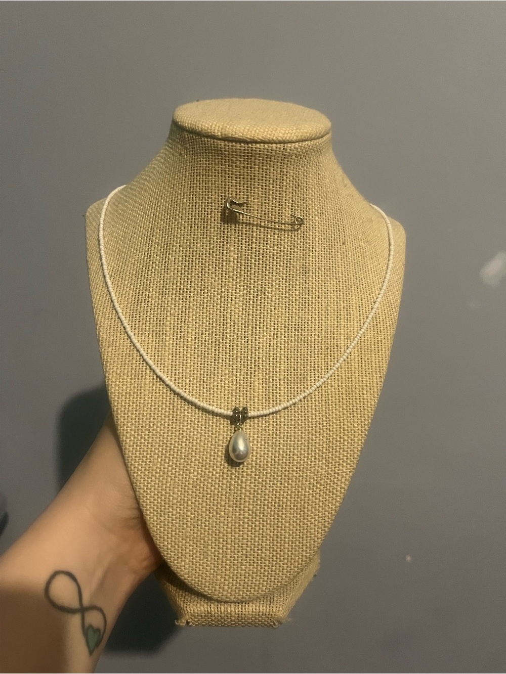 #196. Handmade Pearl Teardrop Pendant Necklace White Seed Bead